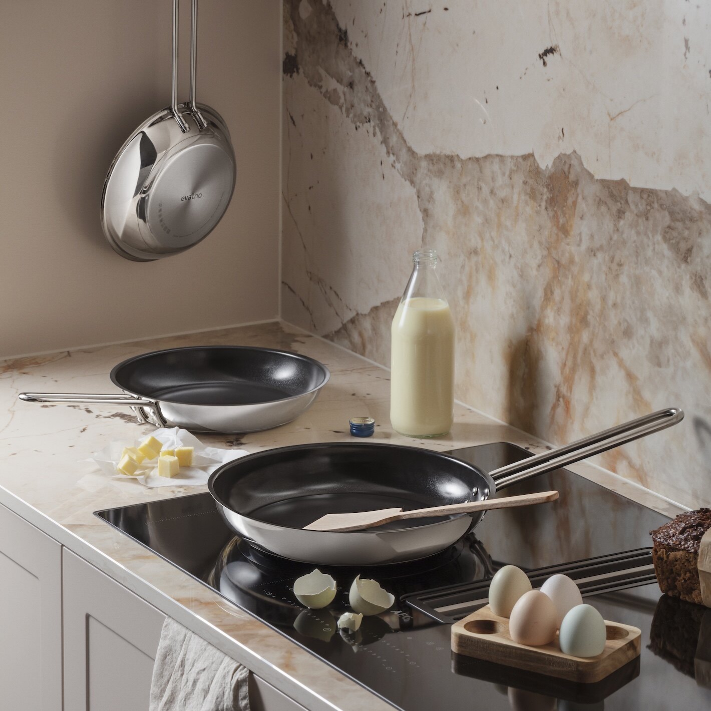 4 enkle tips for bruk av keramiske stekepanner