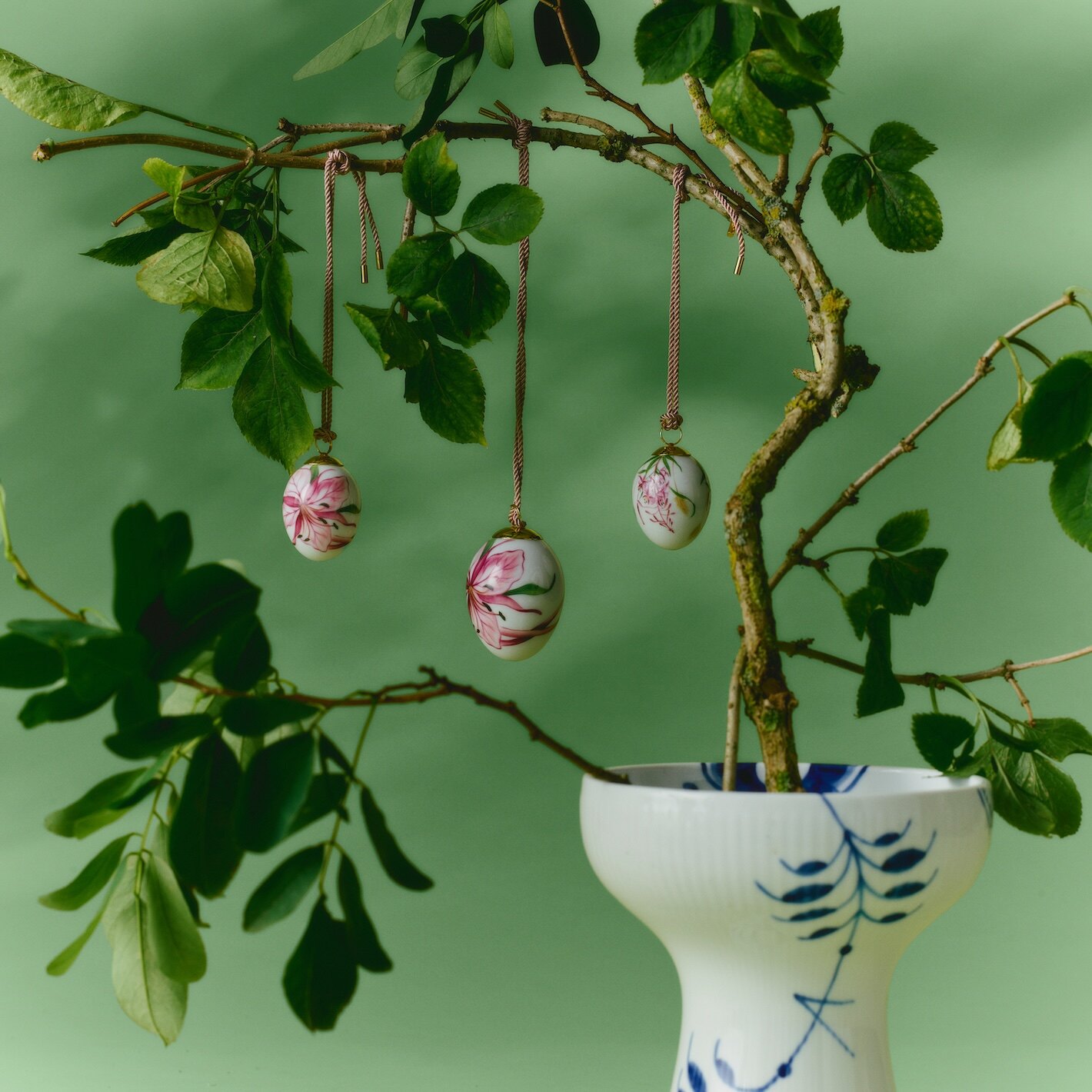 Slipp våren inn med påskeegg fra Royal Copenhagen