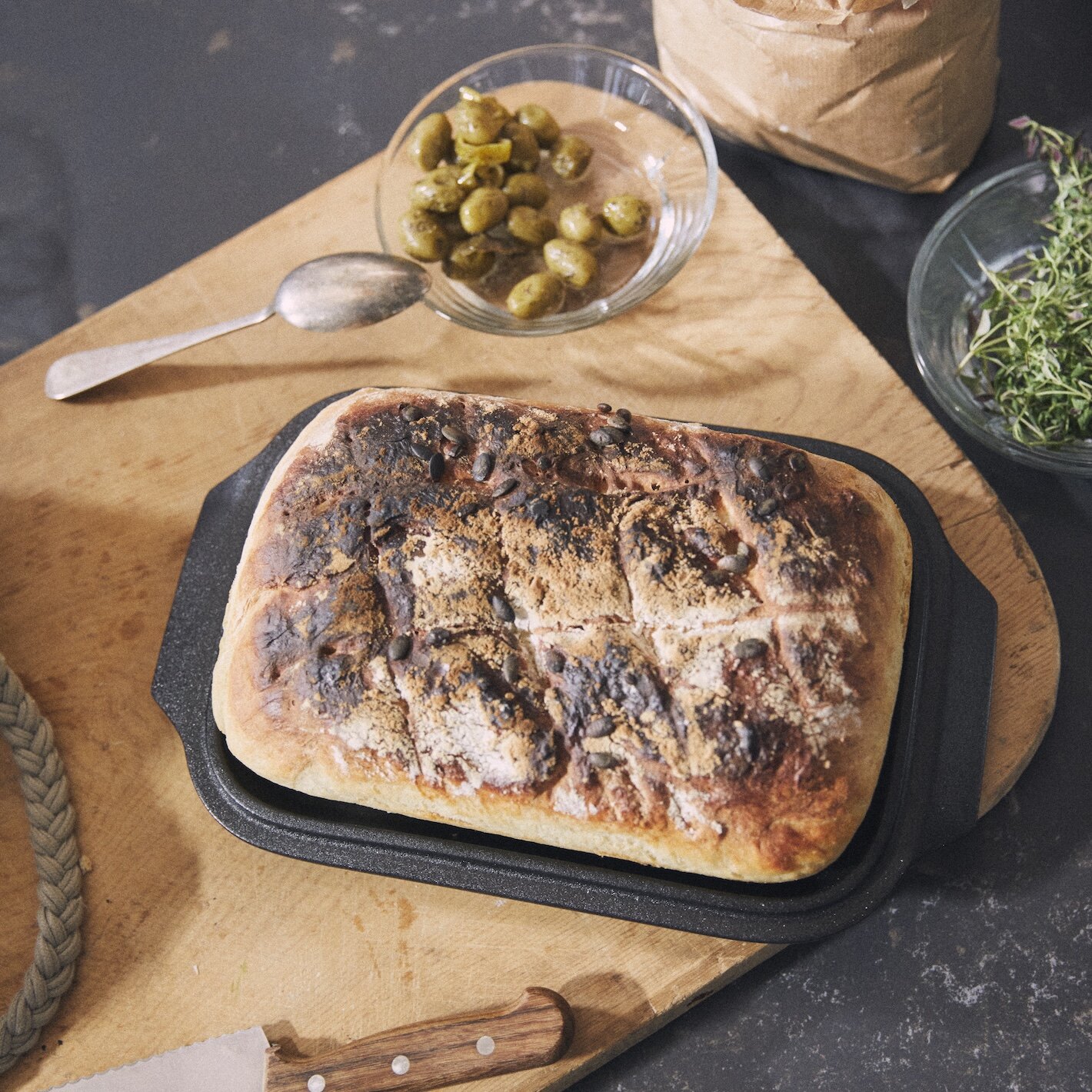 Hjemmelaget hvetebrød i ildfast form