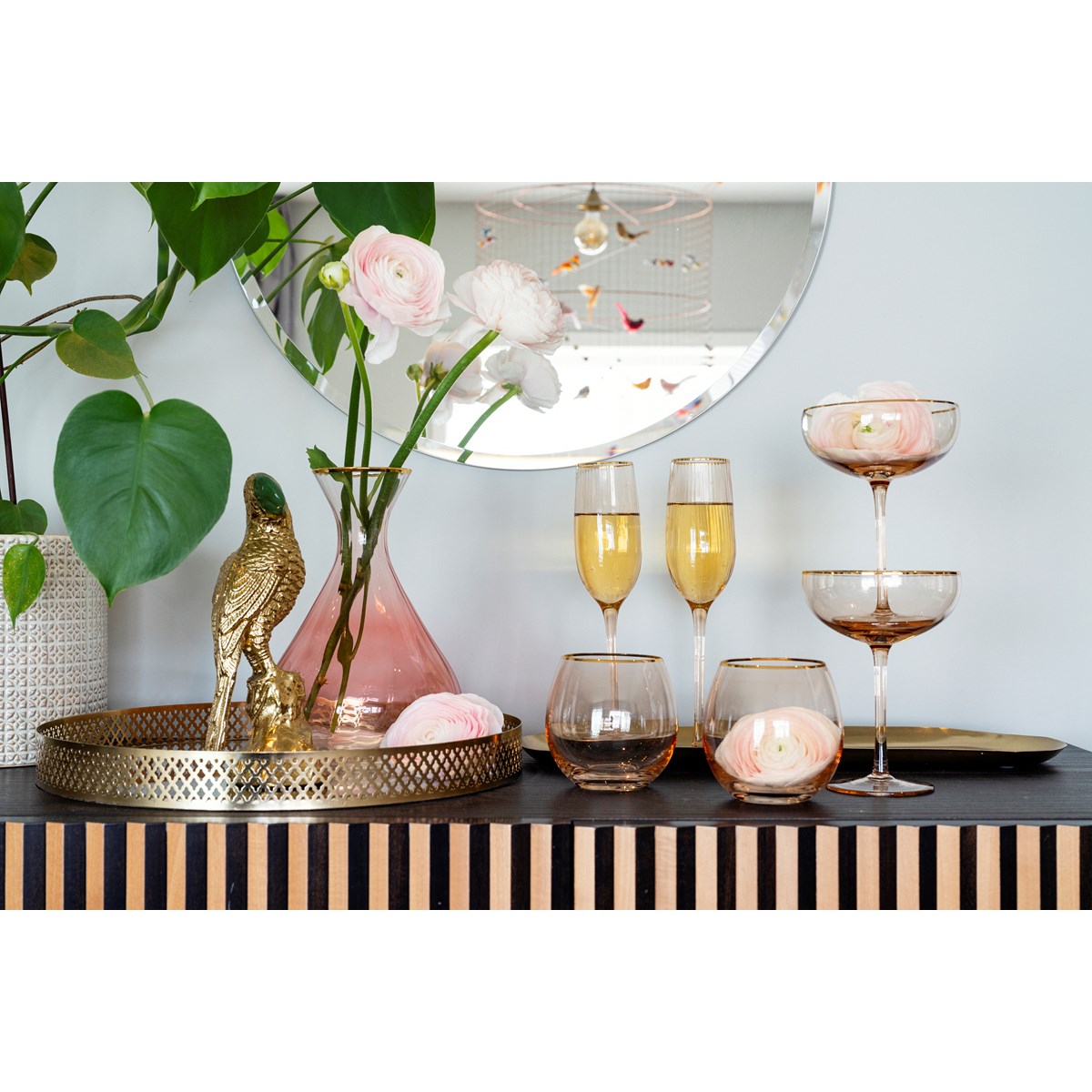 Modern House, soft pink champagne 230 ml